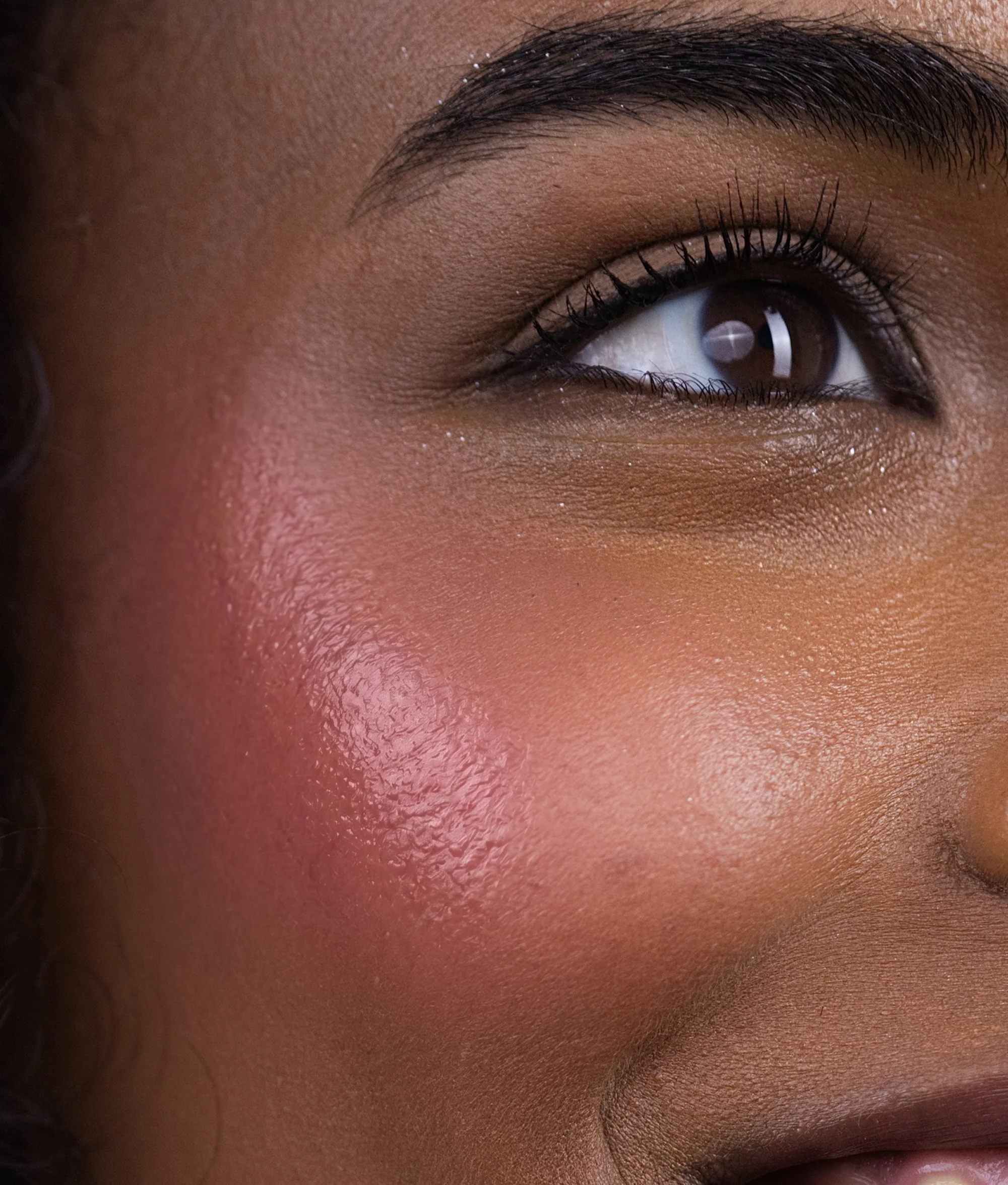 ICE CAFÉ BLUSH IN STICK DEWY - Image 6